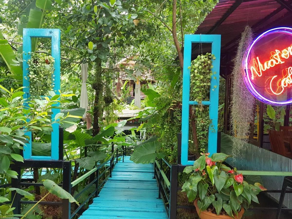 Nua Tone Resort Bang Tao & Cafe Экстерьер фото
