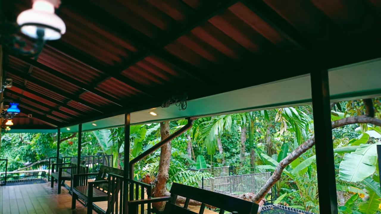 Nua Tone Resort Bang Tao & Cafe Экстерьер фото
